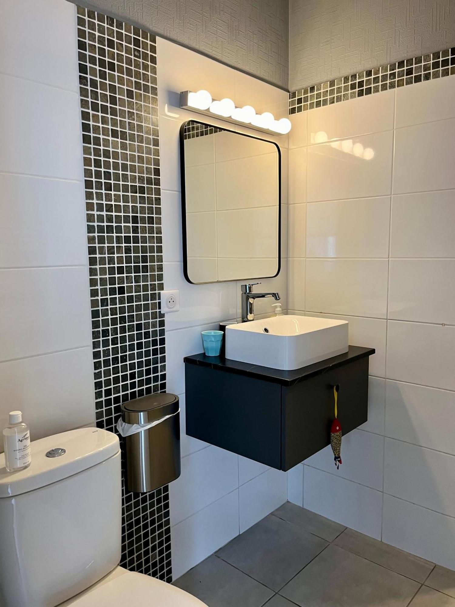 Bed and Breakfast L'Atelier De Mezareun Ushant Exterior foto